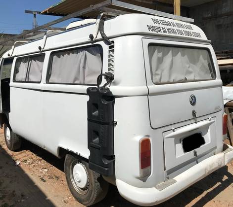 VOLKSWAGEN KOMBI 1.6 STD 8V GASOLINA 3P MANUAL